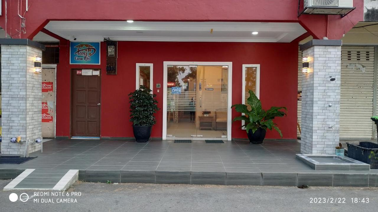 OYO 43954 Hotel Casa Reo Kampung Bagan Lalang Exterior foto